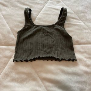 women’s cropped tank top